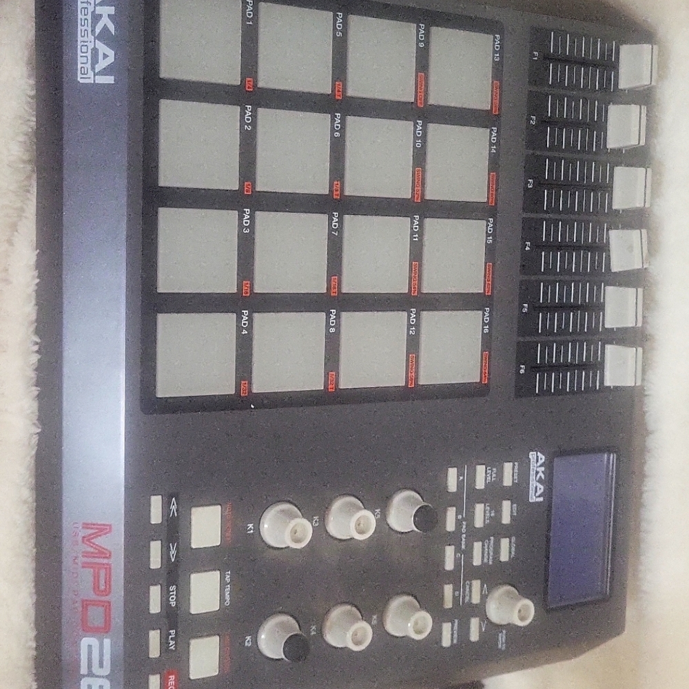 Akai mpd26